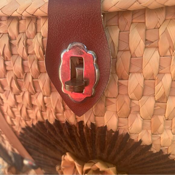 Large Woven Tote Wicker Rattan Vintage Leather Handwoven Mexican Tote Bag - Picture 6 of 15